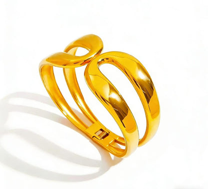 Show Stopper Gold Chunky Bangle